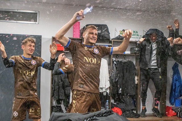 队都是不可 队都是不可